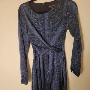 Beautiful pre owner BCBGMAXAZRIA XXS